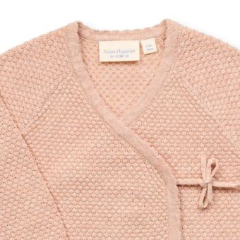 Baby Wickelstrickjacke, Modell P.PICASSO, Helles Haselnussbraun, Vorderansicht