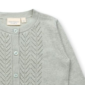 Kinder Cardigan, Modell ELSA, Helles Salbeigrün, Vorderansicht