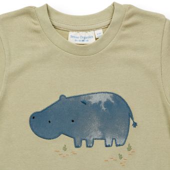 Kinder Pyjama, Modell KAFKA, Nilpferd-Druck auf hellem Schilfgrün / Helles Schilfgrün-eierschalenweiß geringelt, Komplett