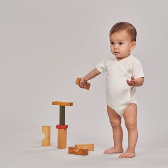 Baby Wrap Body S/S, Model YGON, White, Front part