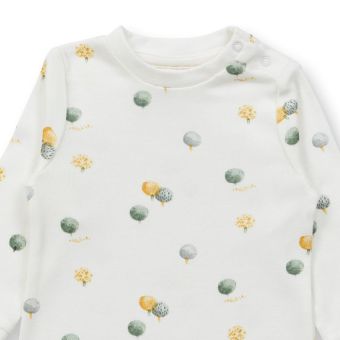 Baby Strampler, Modell TONA, Weiß mit Bäumen, Vorderansicht