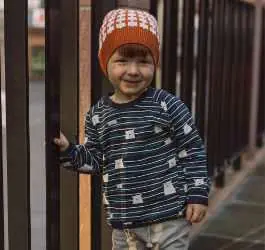 Nachhaltige Kinderkleidung für den Weg in Kindergarten und Schule